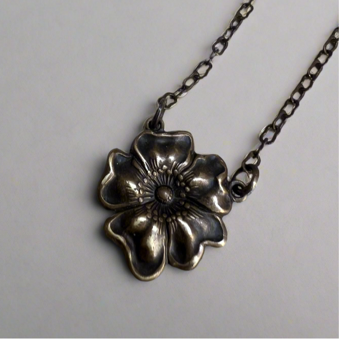 Blossom brass necklace
