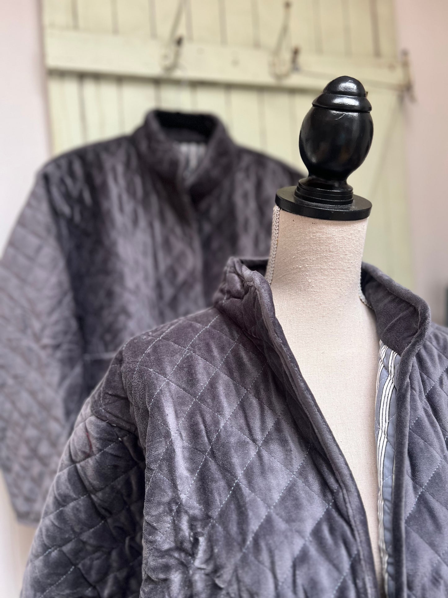 1) Quilted jacket - Grey