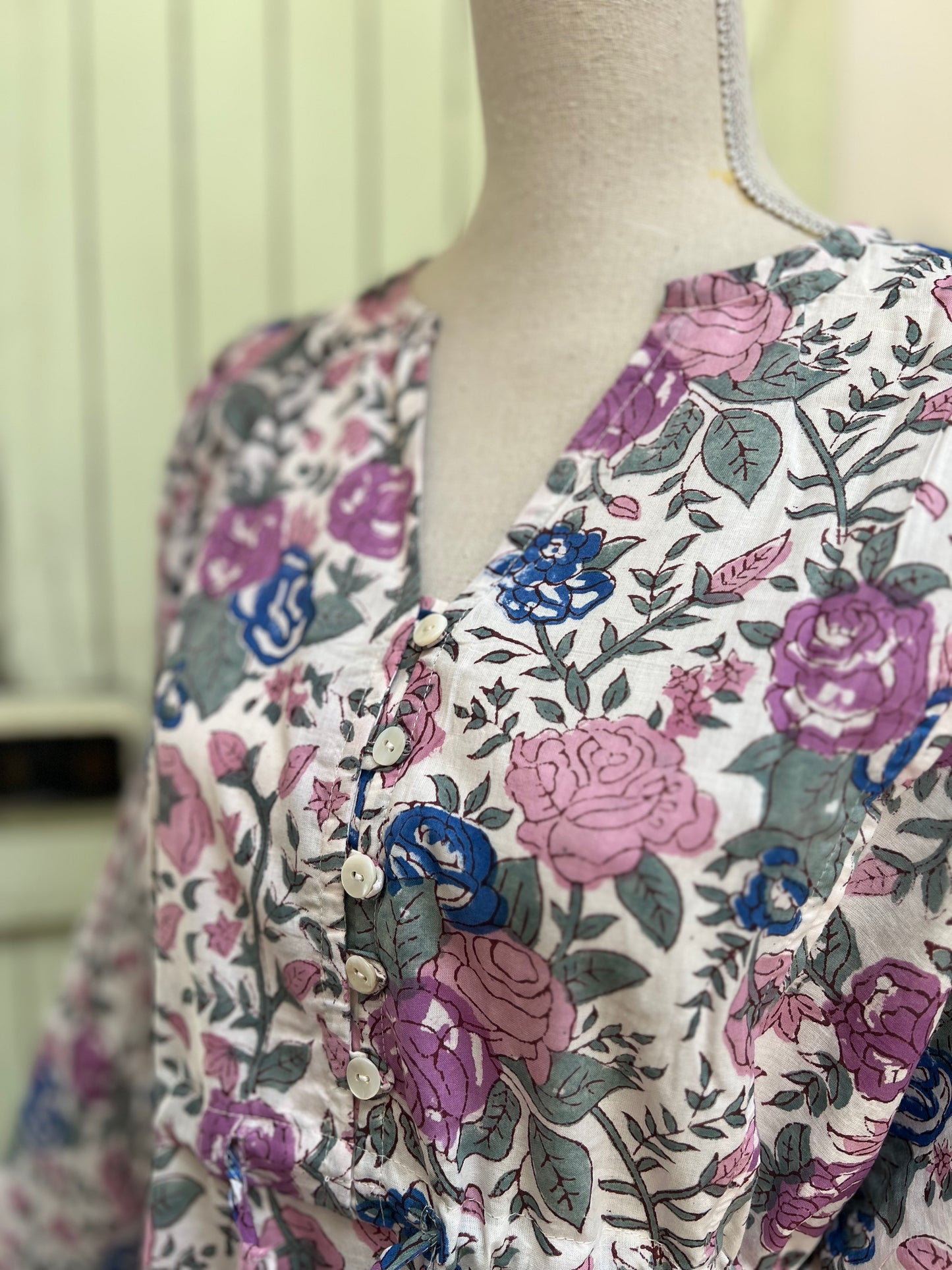 1a) Going places dress - Sophie