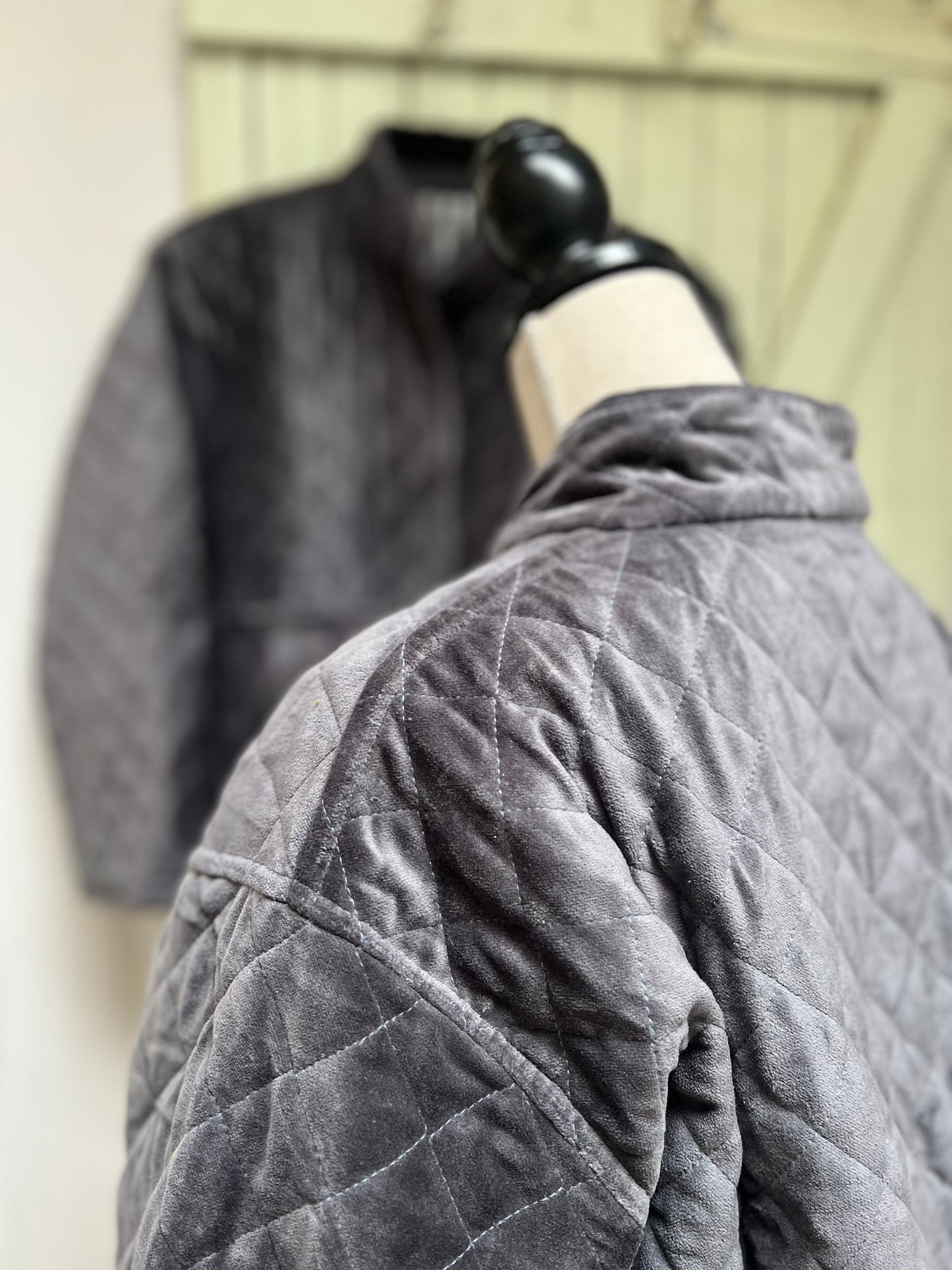 1) Quilted jacket - Grey