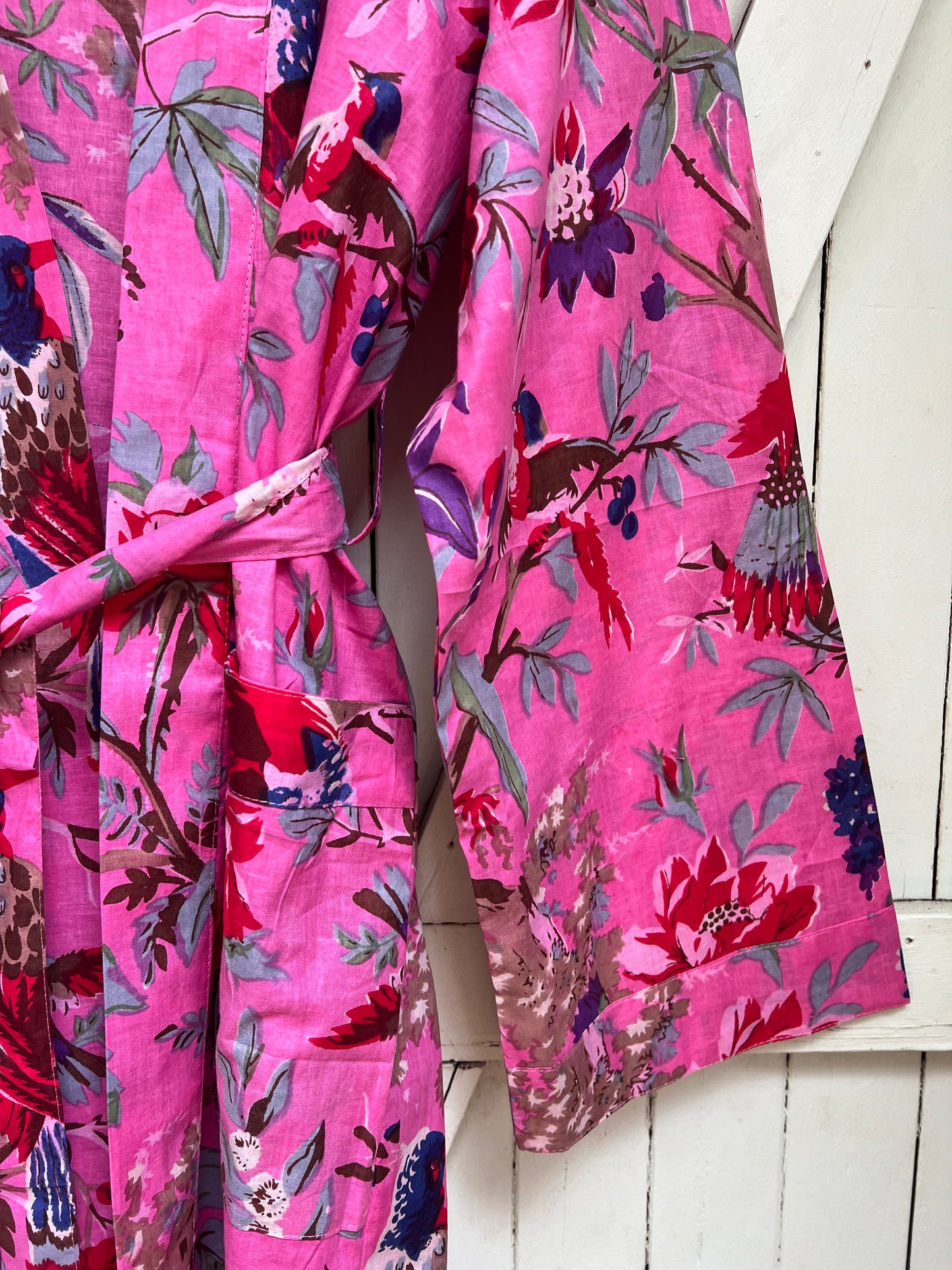 1a) Robe - Musk floral