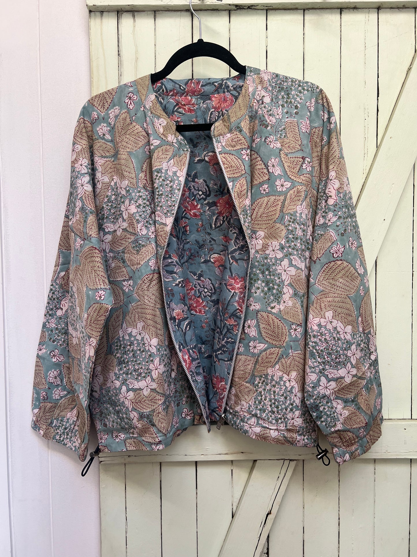 1) Blossom Bomber - Bloom