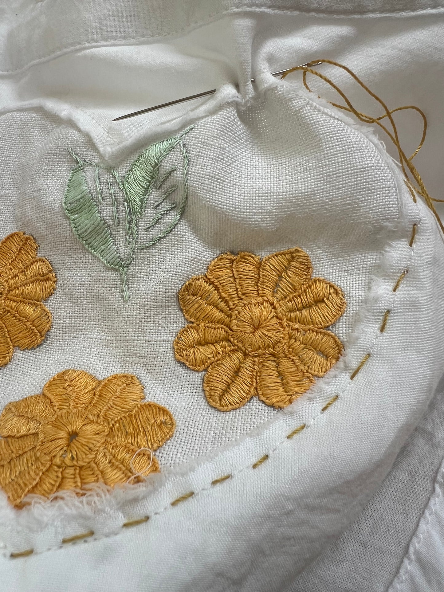 1) Heart of gold 🌼 Blouse
