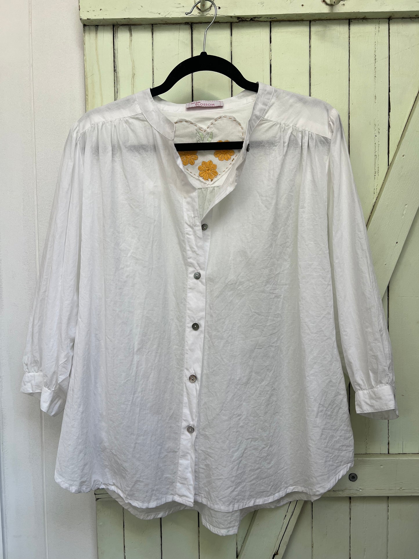 1) Heart of gold 🌼 Blouse