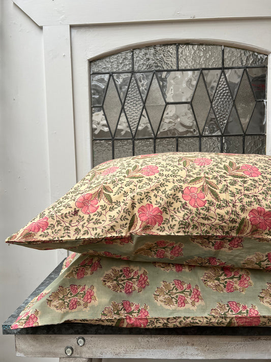 1A) Vintage Rose double sided single pillow case